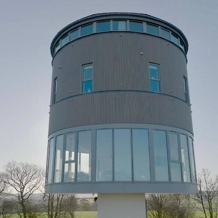 فيلا Luxury Converted Water Tower In Flockton Emley المظهر الخارجي الصورة